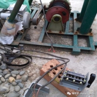 單相電機怎么接倒順開關怎么接(怎樣連接單相電動機倒順開關線)